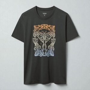 Torrid Black Graphic T-Shirt Moth and Stars Oversize fit 3x Dark Grey